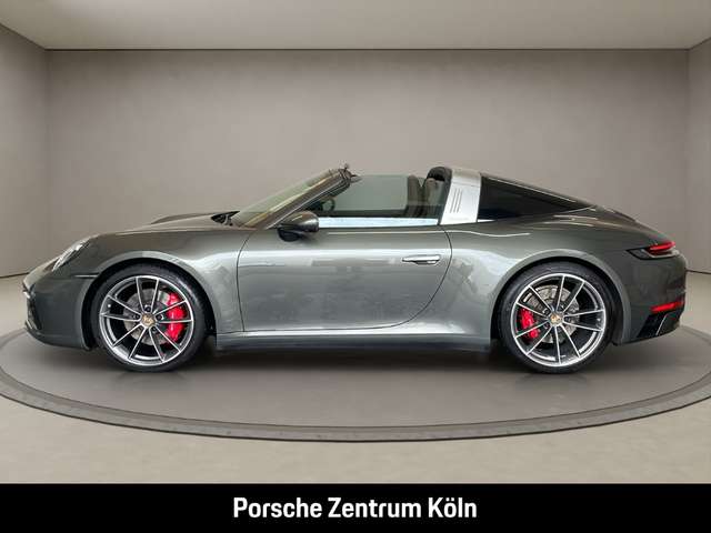 Porsche 992 911 Targa 4S Clubleder HA-Lenkung LED-Matrix