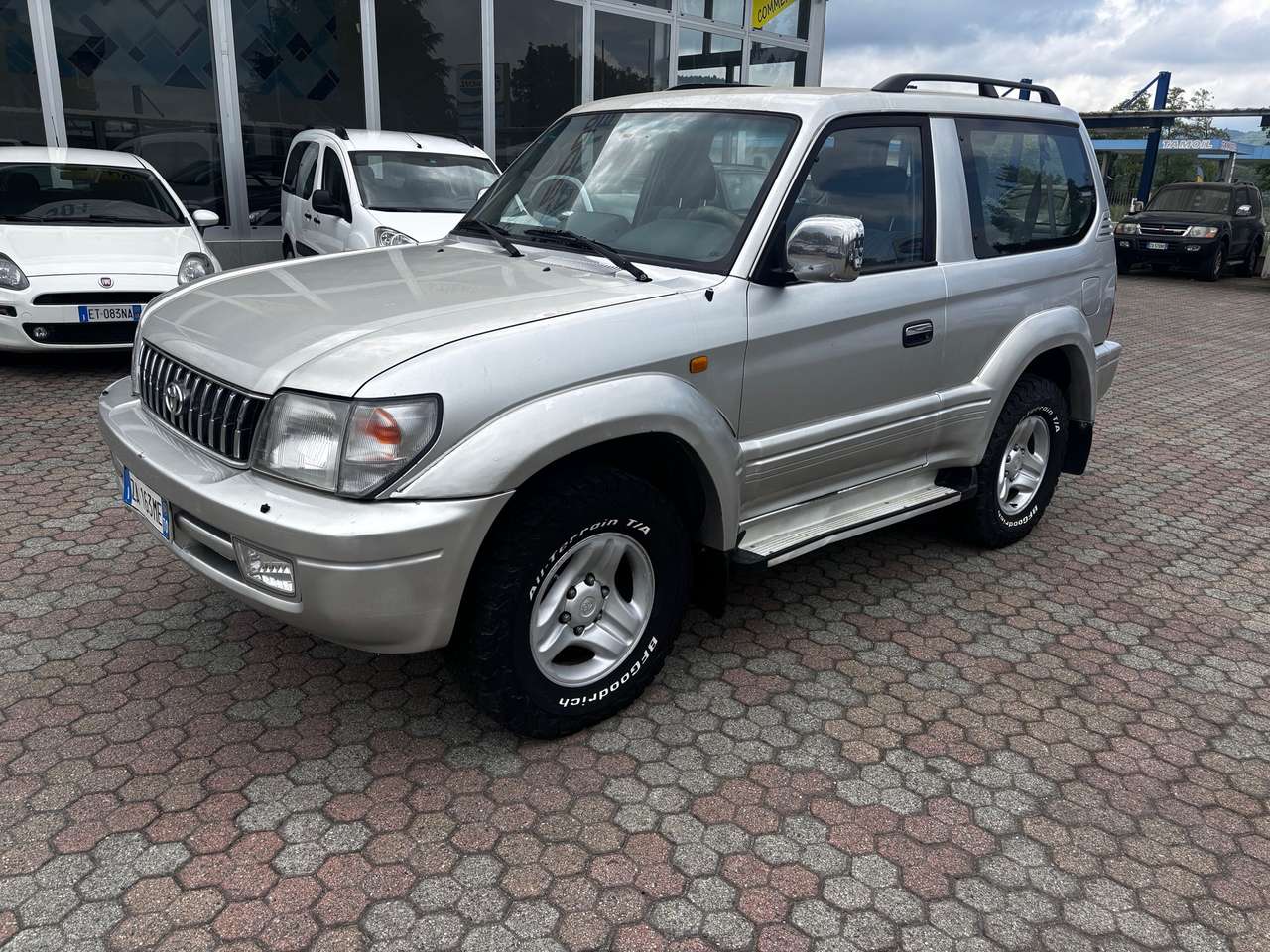 Toyota Land Cruiser KDJ90  L