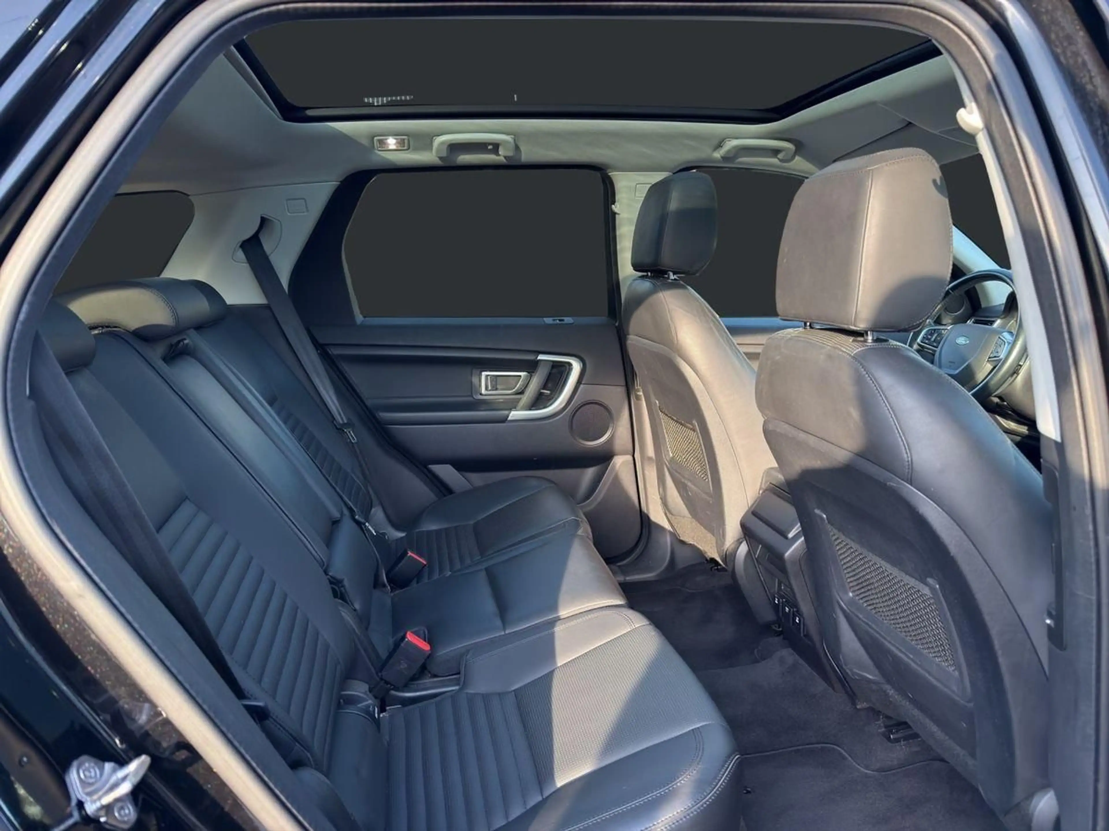 Land Rover Discovery Sport Td4 HSE Luxury*Panorama*Sitzh.* — photo 13