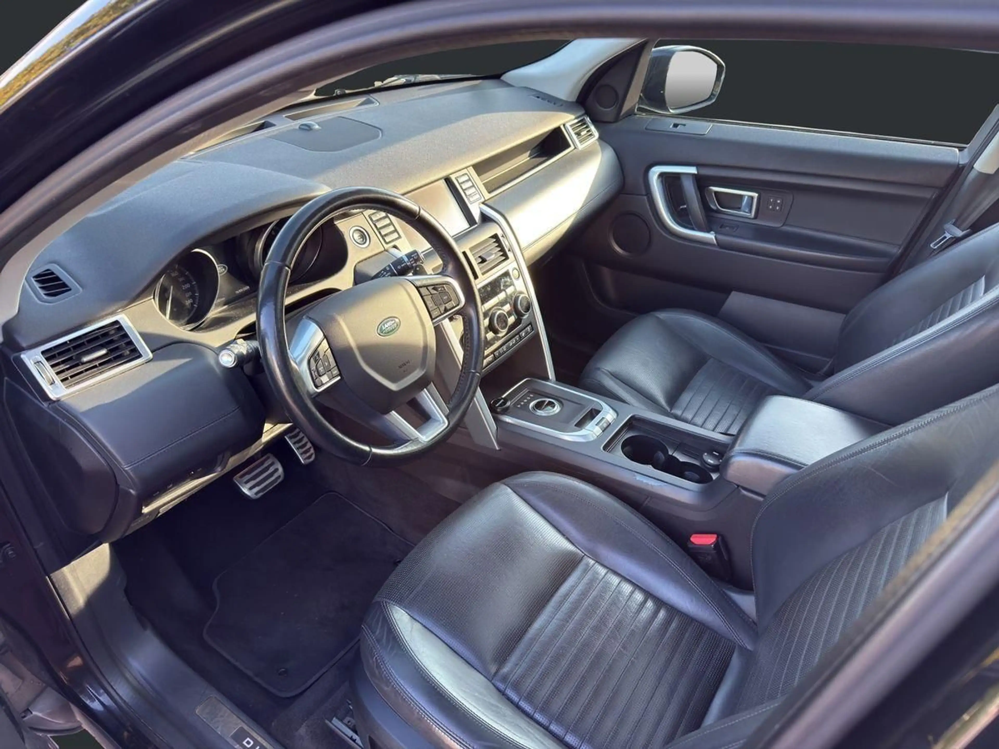 Land Rover Discovery Sport Td4 HSE Luxury*Panorama*Sitzh.* — photo 10