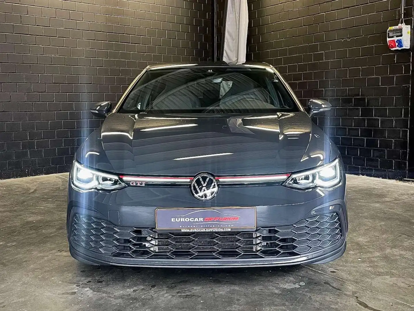 Volkswagen Golf GTI 2.0 TSI 245CV DSG7 Gris - 2