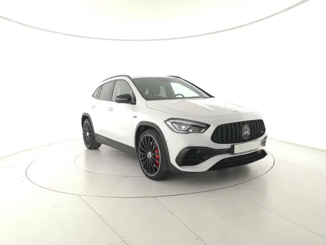 Mercedes-Benz GLA 45 AMG 45S 4Matic+ AMG Line Premium