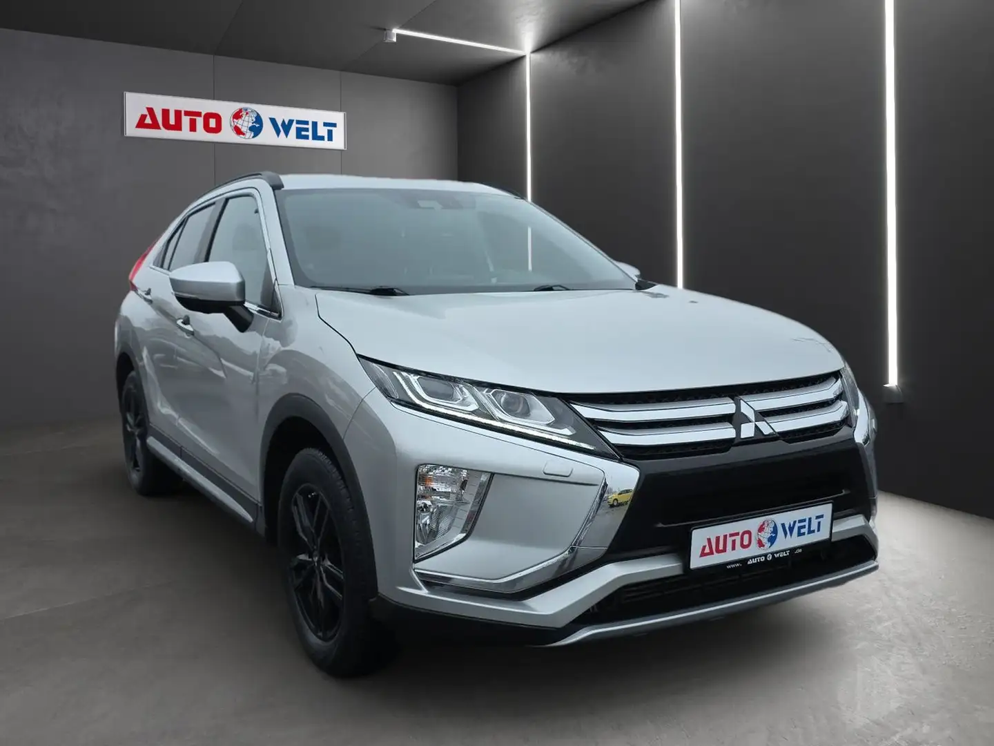 Mitsubishi Eclipse Cross 1.5 T-MIVEC Plus 4WD Argent - 2