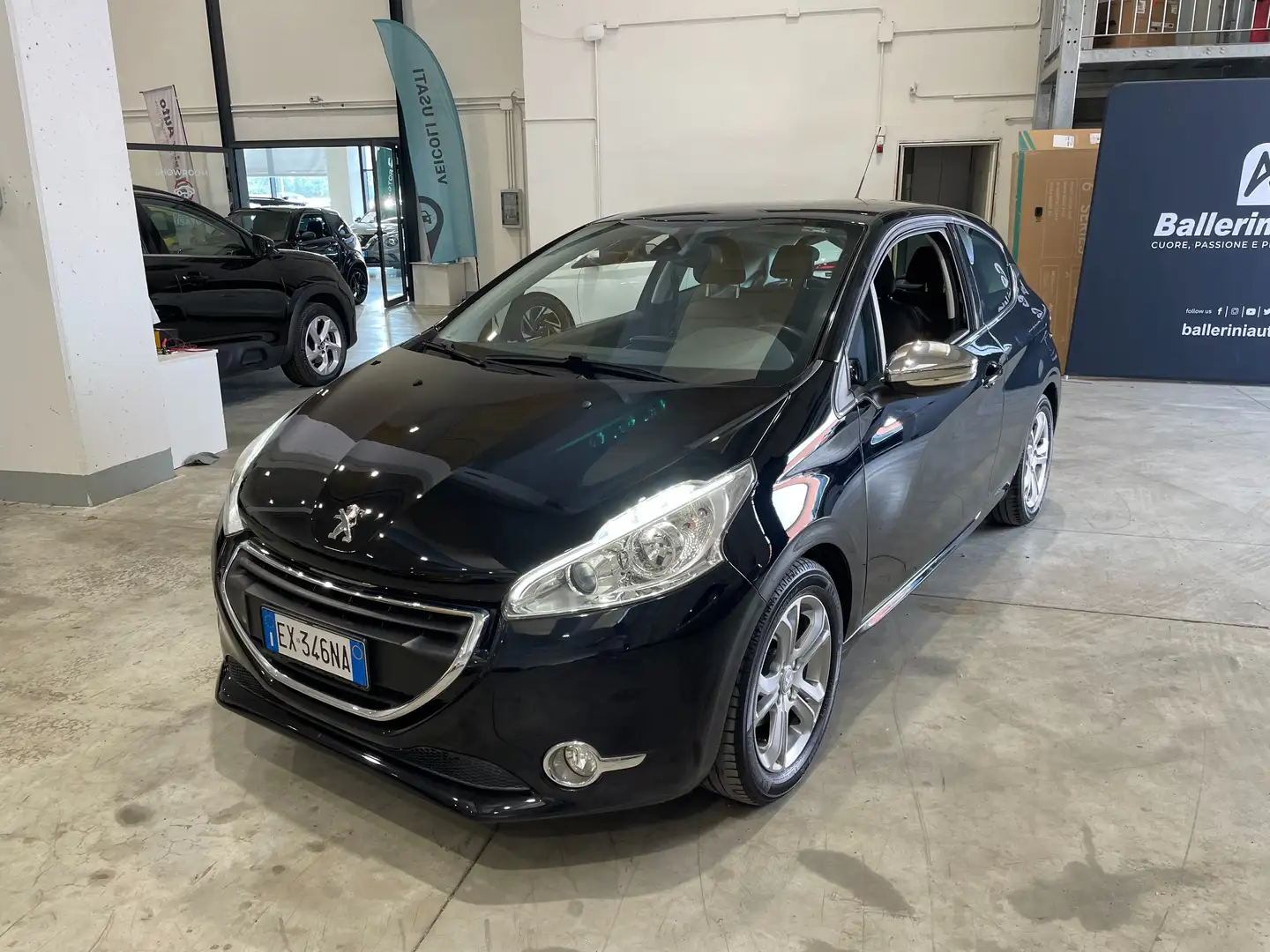 Peugeot 208 1.2 e-vti 12v 82CV Allure Nero - 1