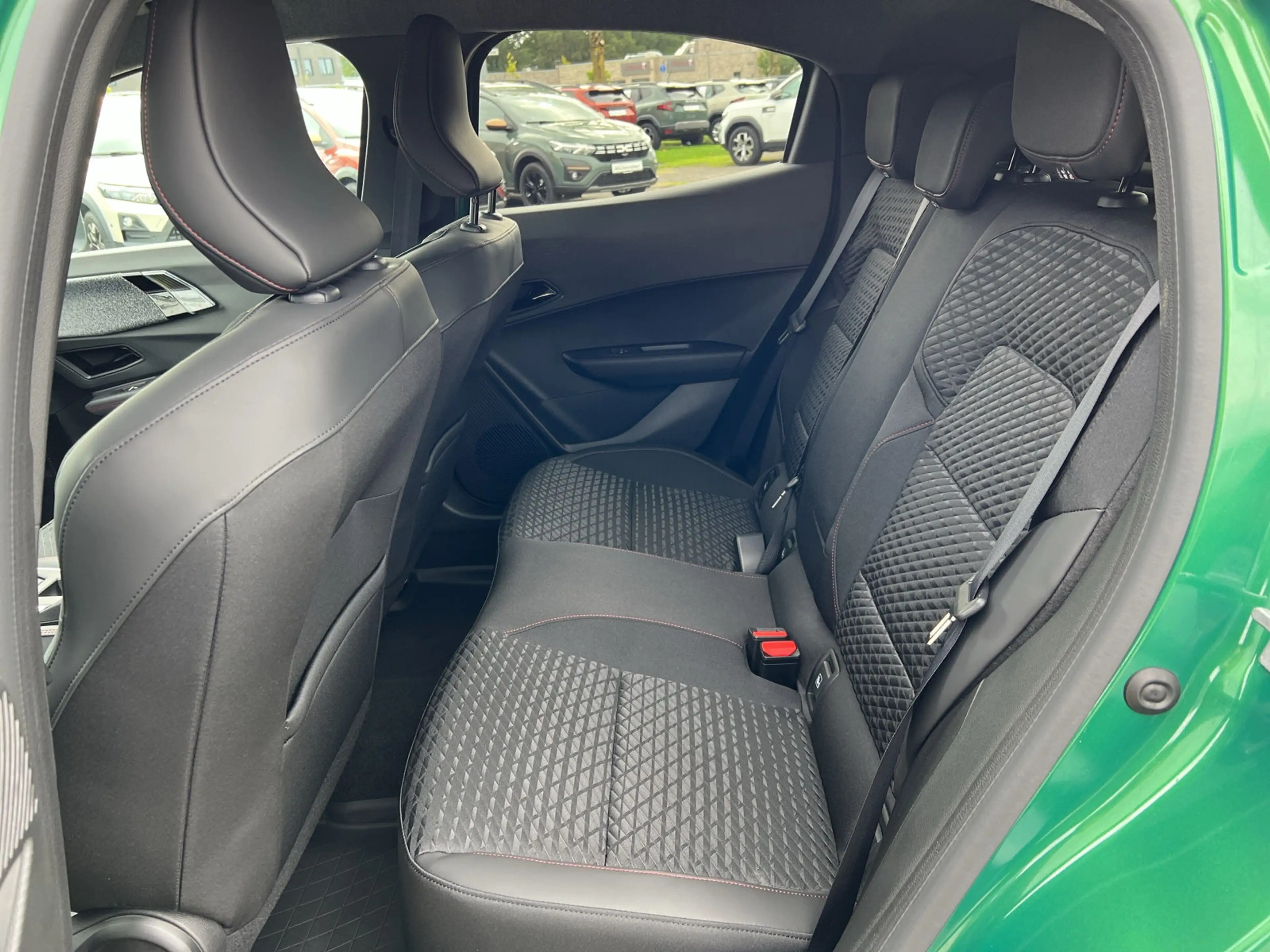Renault Clio LPG 120 EDC Techno SHZ+RFK+Google — photo 10