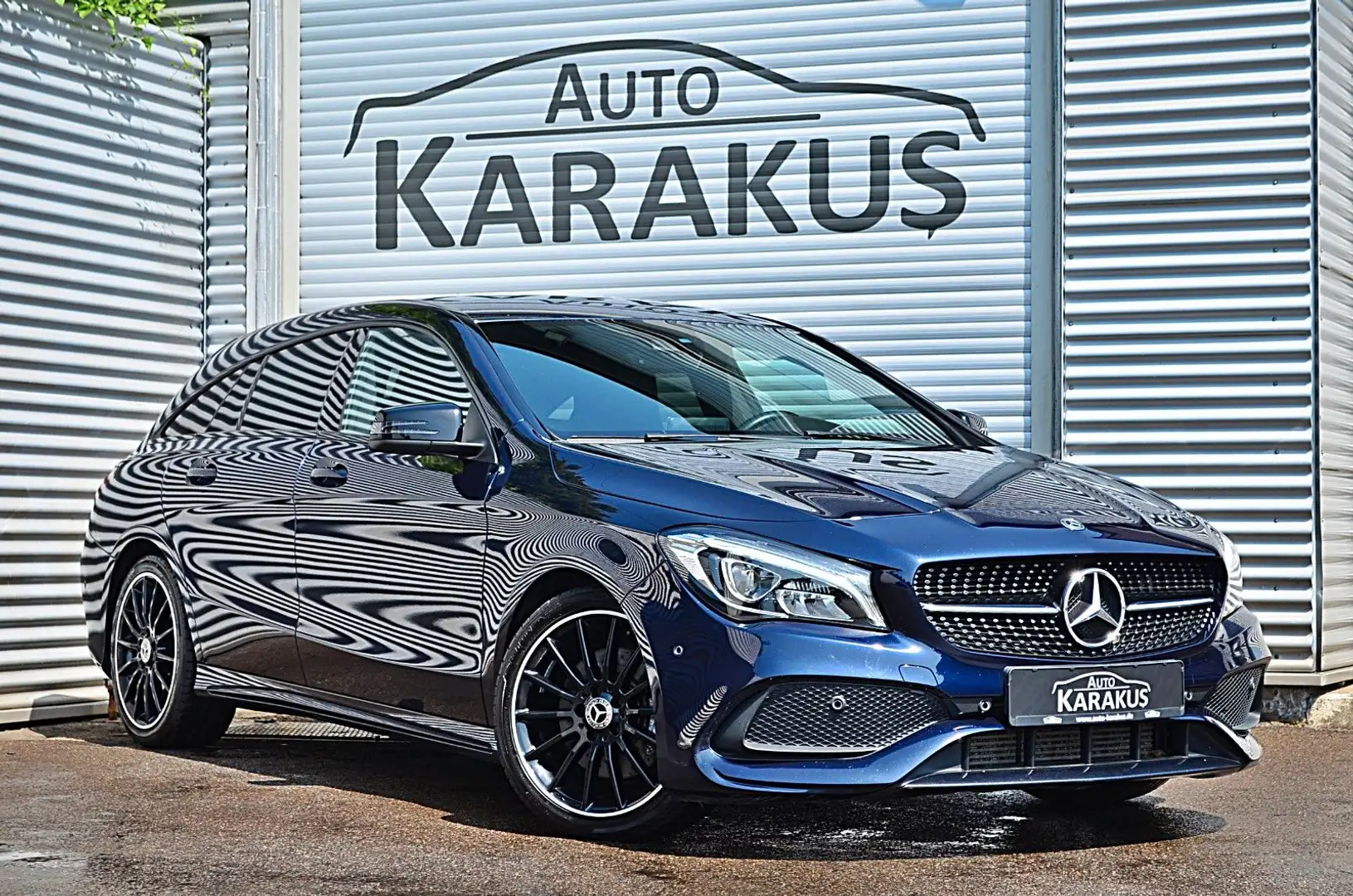 Mercedes-Benz CLA 220 CLA 220 4M Shooting Brake AMG line "Night/R.Kam" Bleu - 1