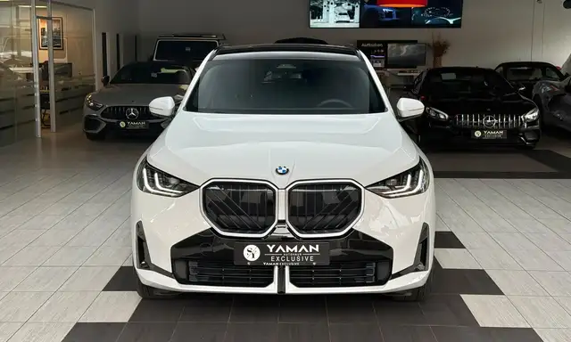 BMW X3 view 3