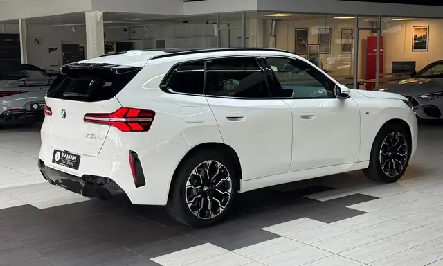 BMW X3 view 7