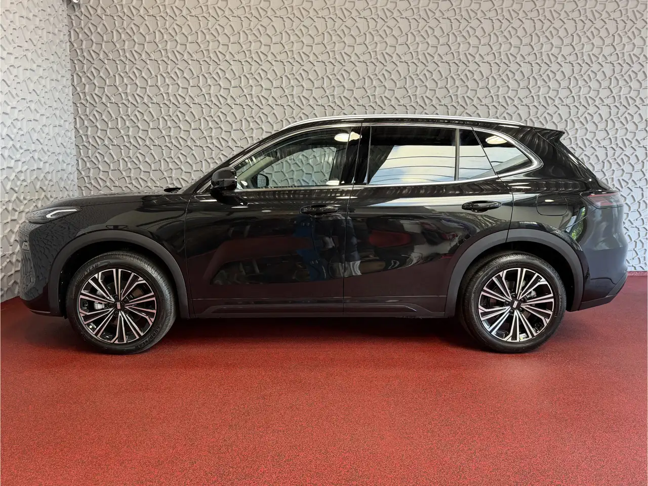 Geely Starray EM-i 2026