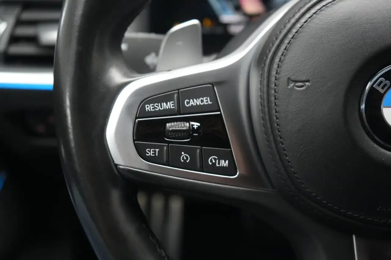 BMW 3 Series i M-Sport HUD/Kamera/Lane/Side/, миниатюра 26