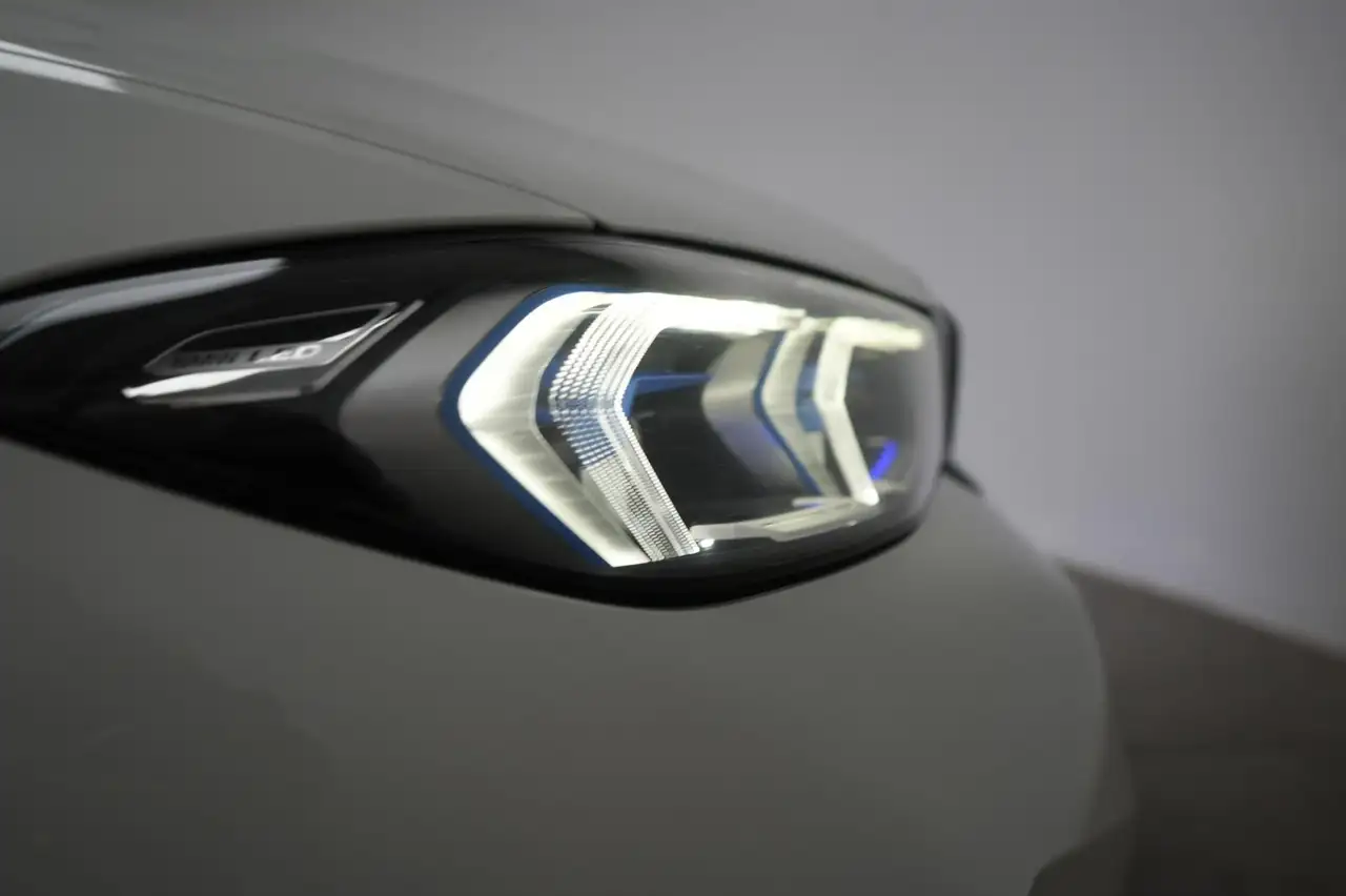 BMW 3 Series i M-Sport HUD/Kamera/Lane/Side/, миниатюра 10