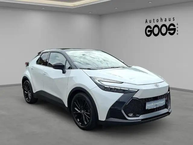 Toyota C-HR view 7