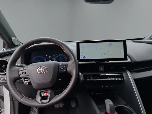 Toyota C-HR view 13