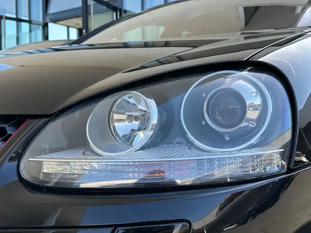 Volkswagen Golf view 10