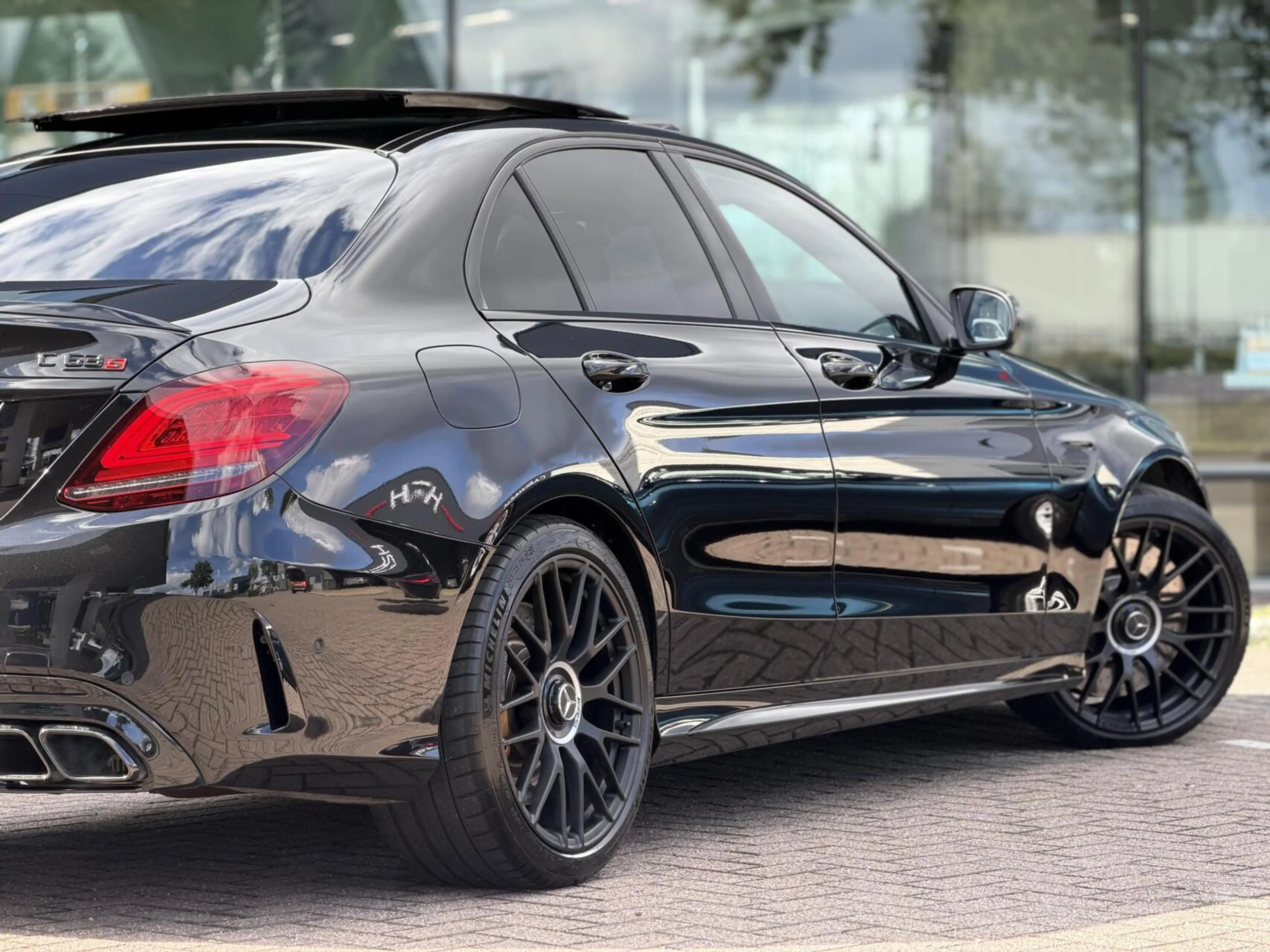 Mercedes-Benz C 63 AMG S Edition 1 HUD 360CAM PANO SFEER — photo 11