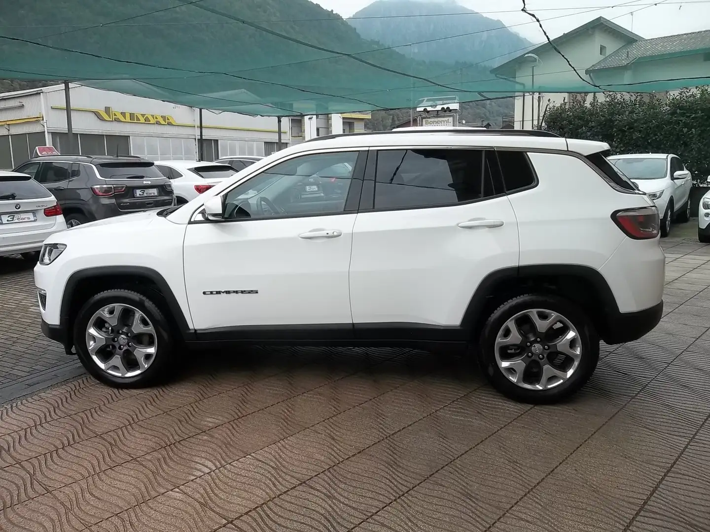 Jeep Compass 2.0 mjt Limited 4wd 140cv auto my19 Bianco - 2