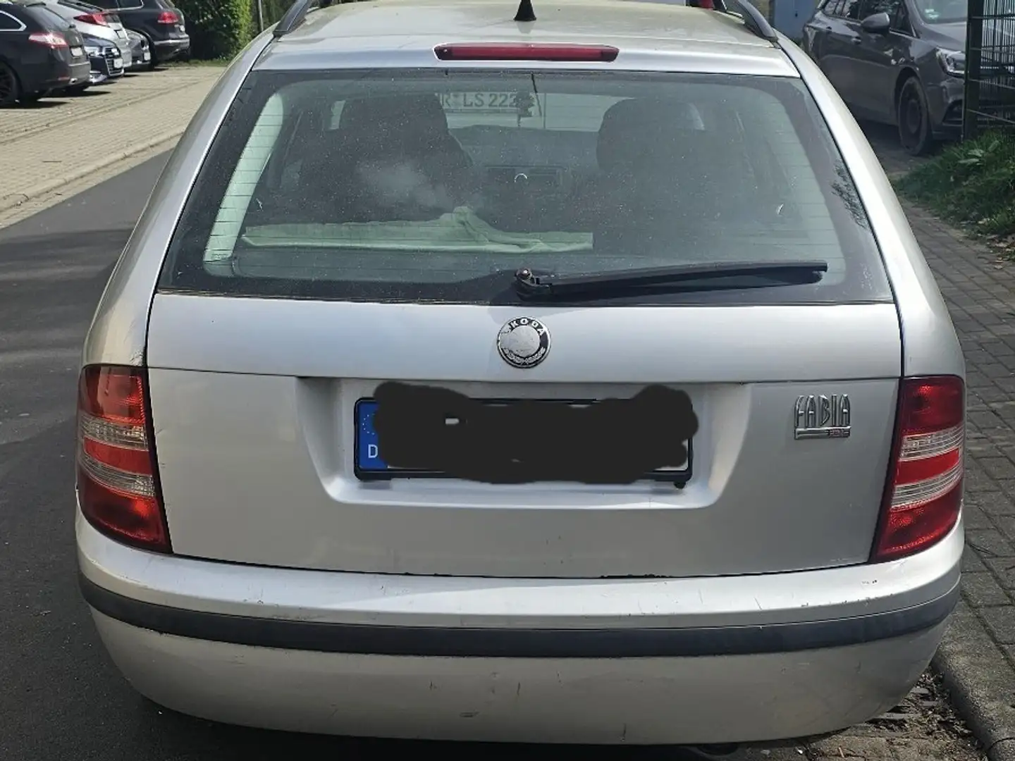 Skoda Fabia 1.9 TDI PD Ambiente Gris - 2