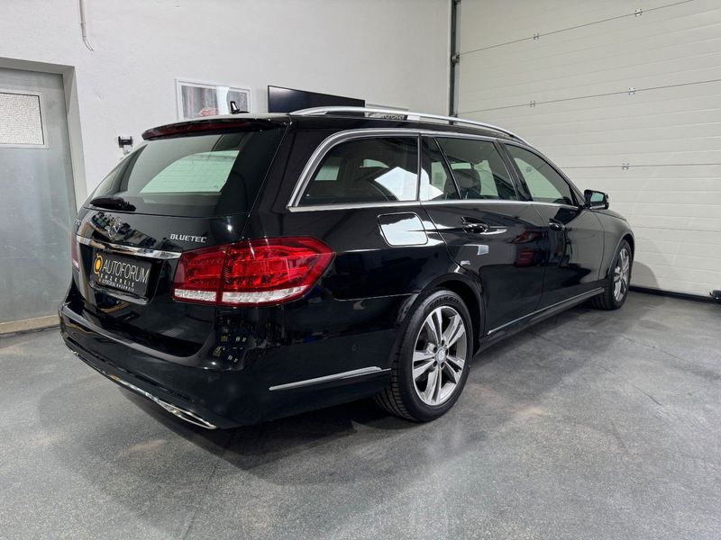 Mercedes-Benz E 350 4MATIC AVANTGARDE*AHK*R-KAMERA*TOTW-ASS* — photo 8