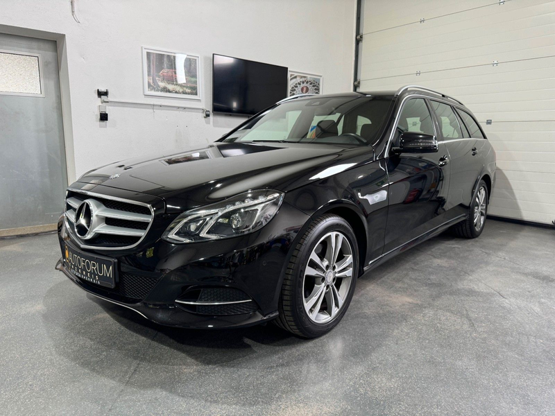 Mercedes-Benz E 350 4MATIC AVANTGARDE*AHK*R-KAMERA*TOTW-ASS* — photo 4
