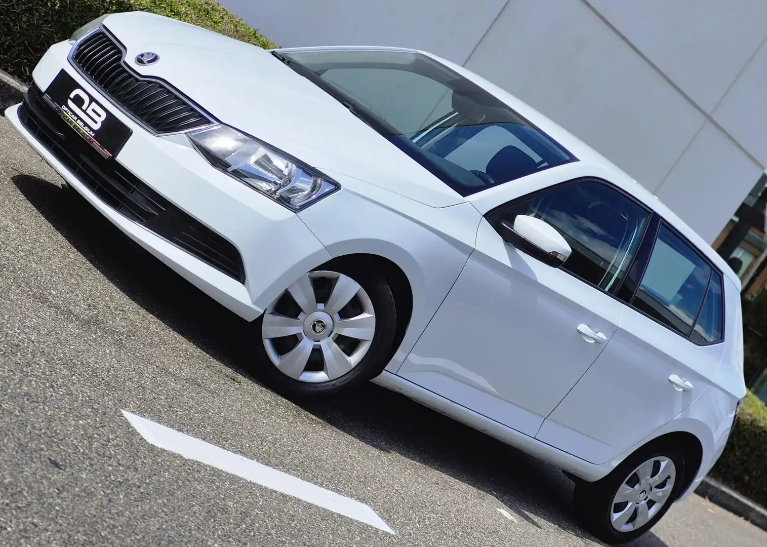 Skoda Fabia *** 1.0i - GPS - PDC - Airco - Garantie *** Blanc - 1