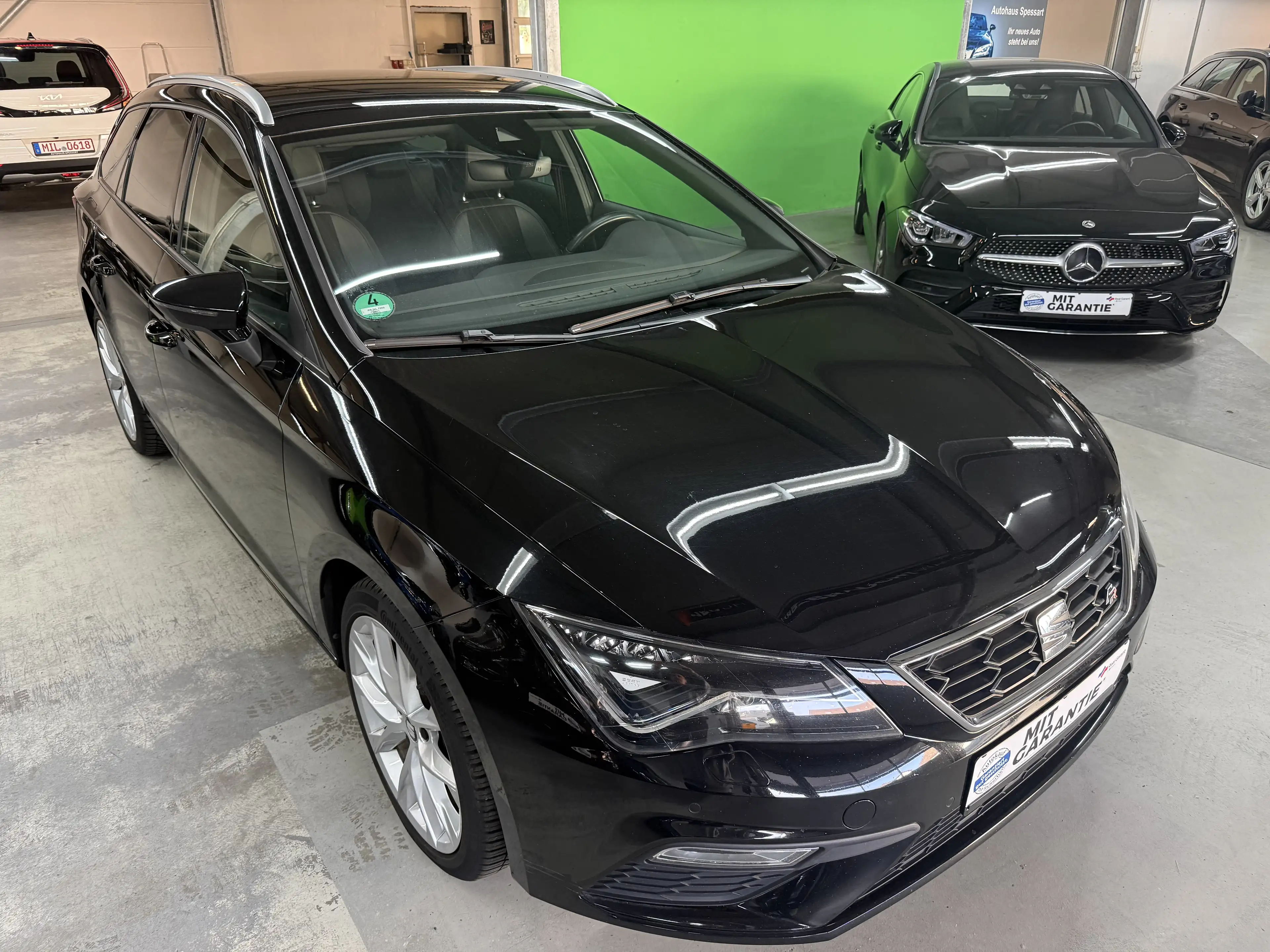 SEAT Leon FR Black Matt Edition — photo 8