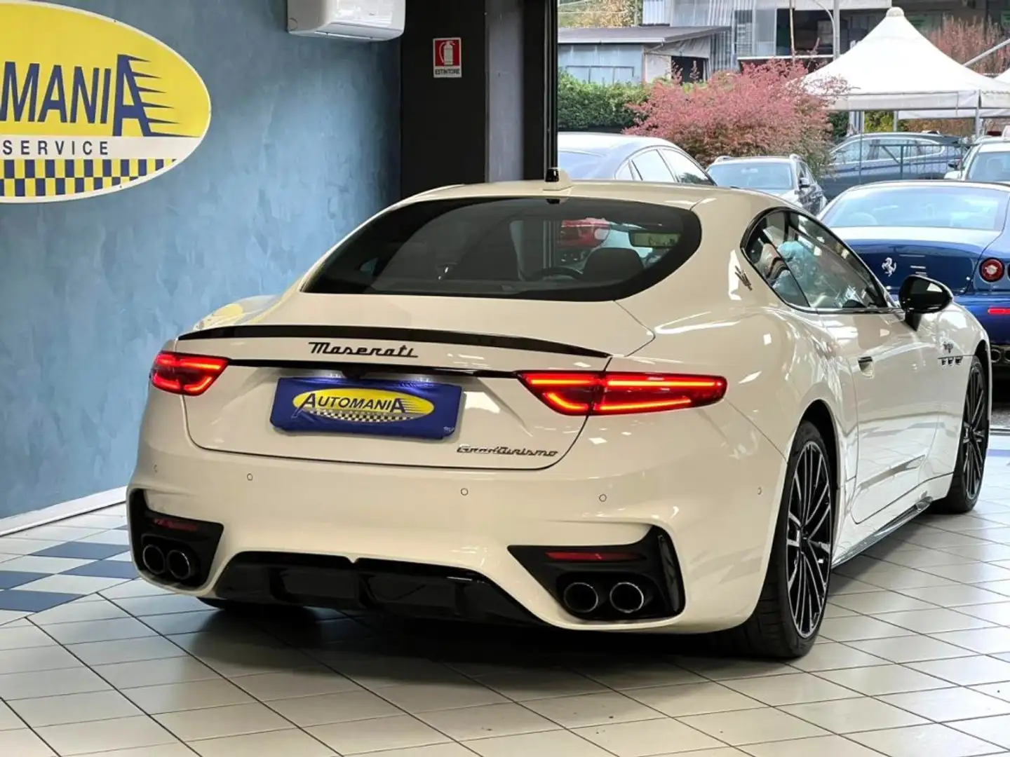 Maserati GranTurismo V6 550 CV AWD Trofeo IVA ESP. Weiß - 2