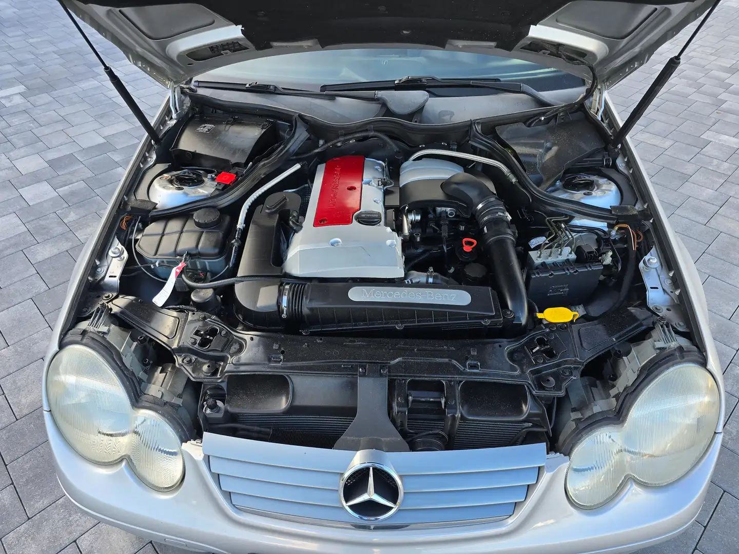 Mercedes-Benz C 200 C-Klasse Kompressor Sportcoupe Silber - 2