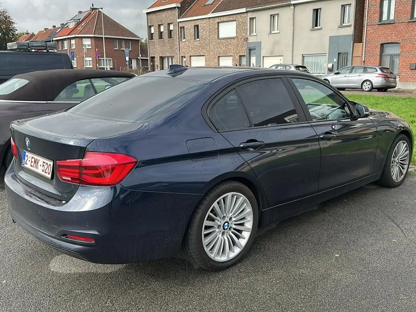 BMW 318 318d Aut. Sport Line Bleu - 2