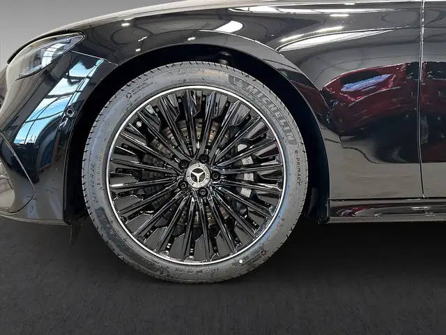 Mercedes-Benz 450 view 7