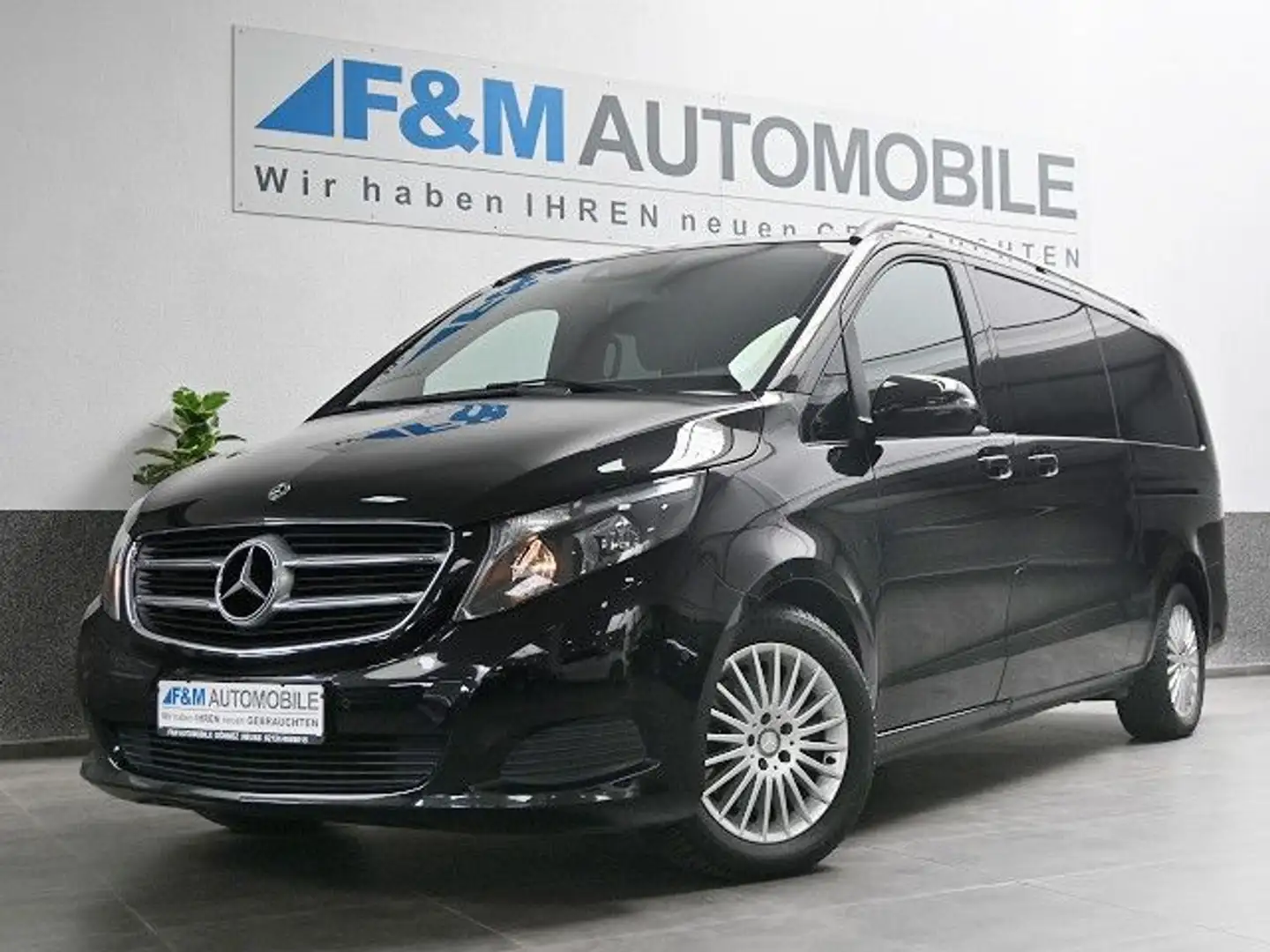 Mercedes-Benz V 220 d Aut. EDITION extralang Navi Leder 8Sitze Schwarz - 2