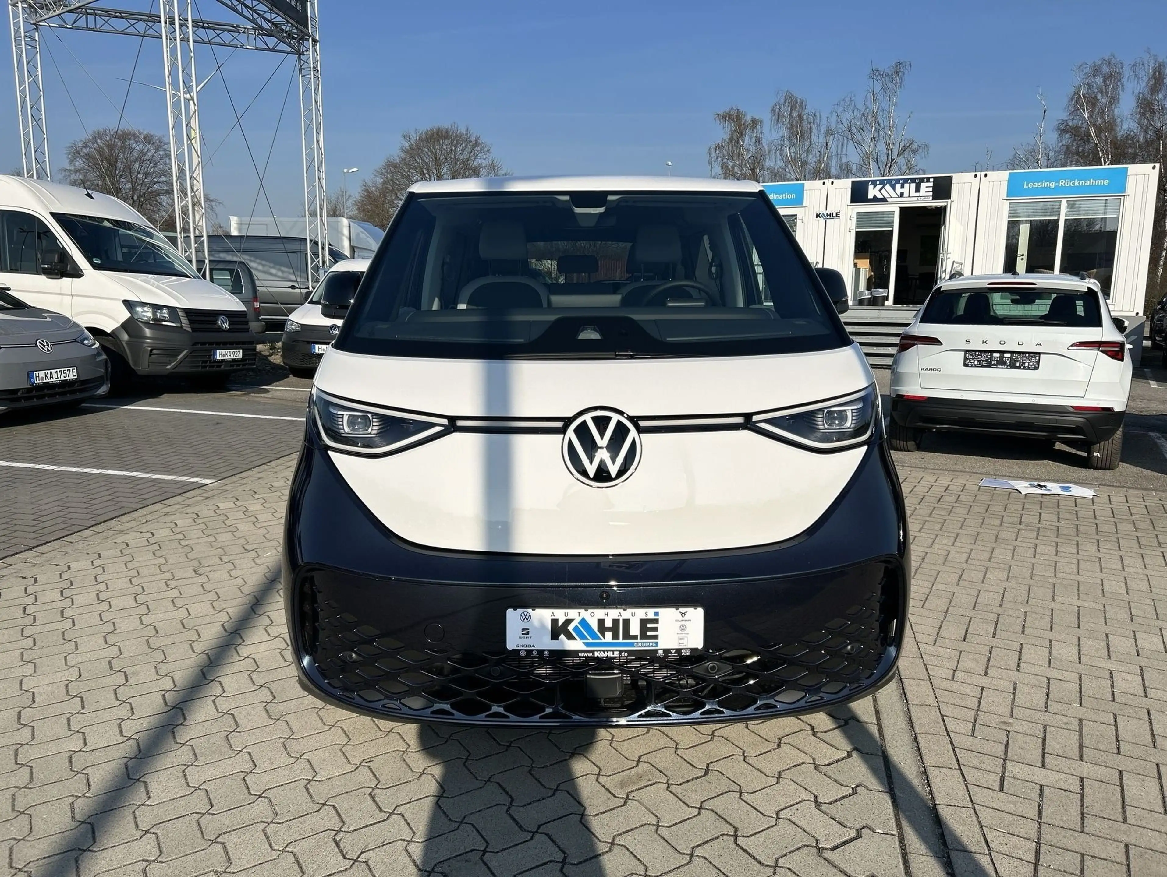 Volkswagen ID. Buzz Pro langer Radstand Motor: 86 kWh Getriebe:1-GangR — photo 3