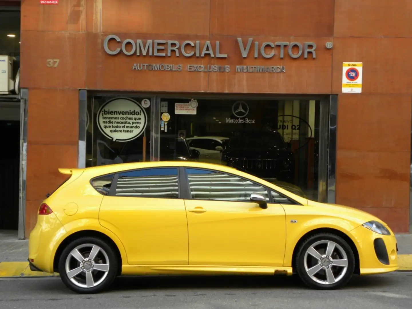 SEAT Leon 2.0TDI Sport-up Amarillo - 2