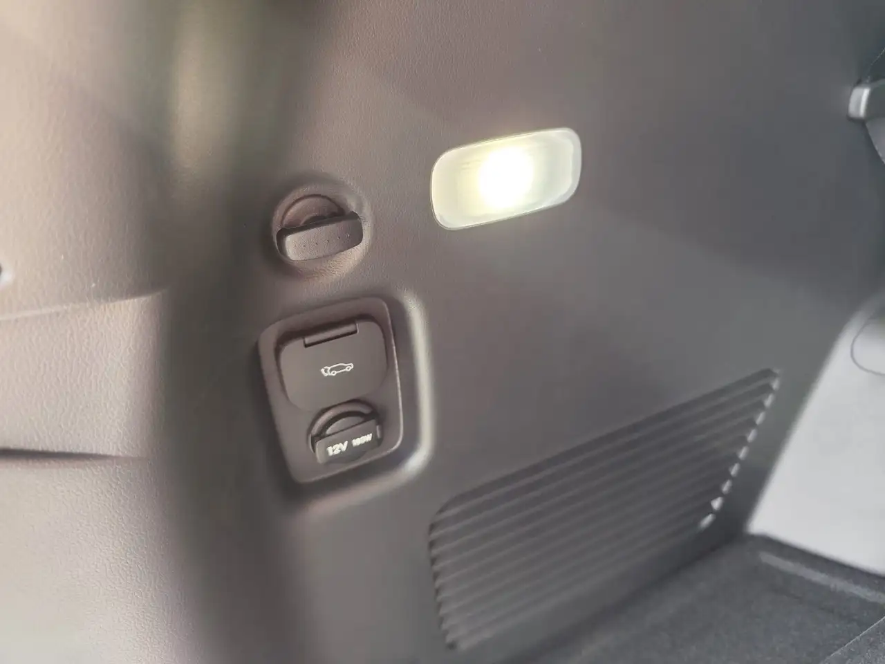 Hyundai IONIQ 9 2026 — фото 10