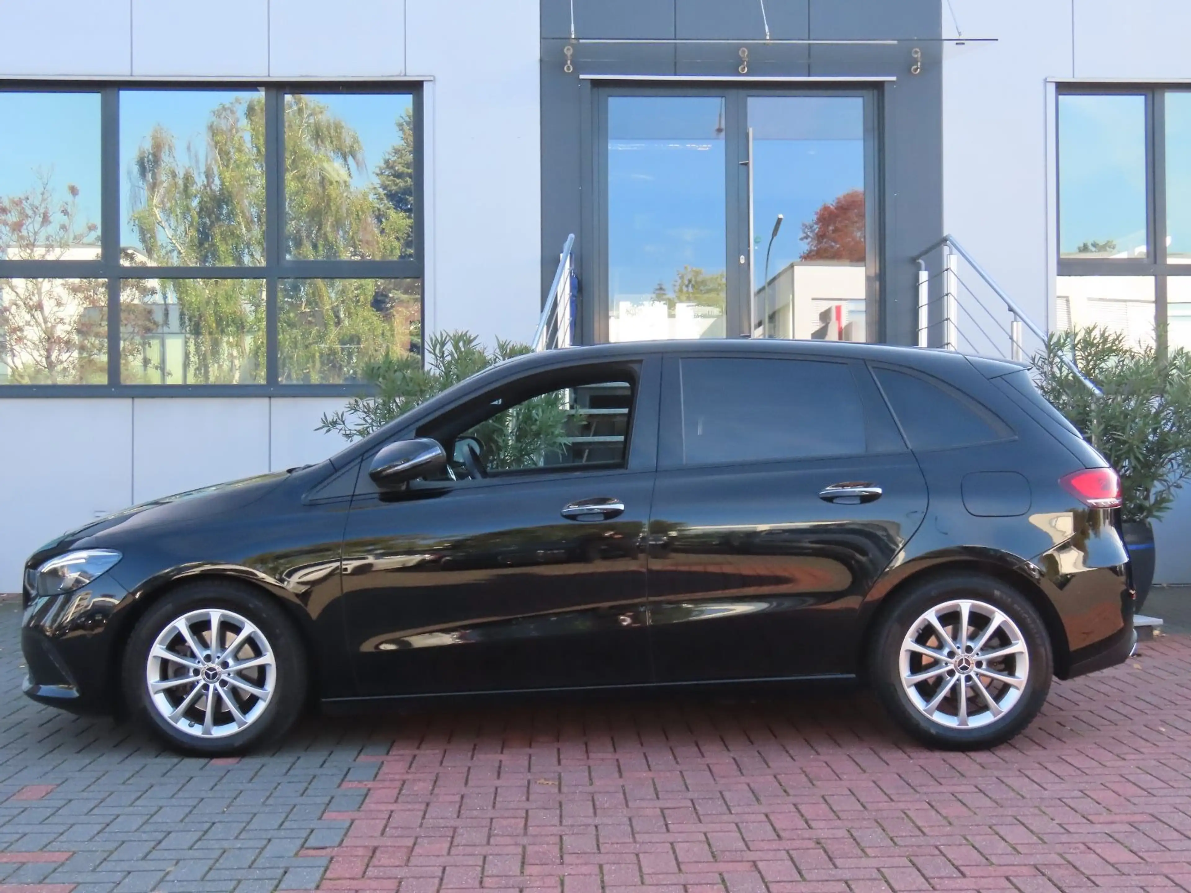Mercedes-Benz B 200 d Kamera/Ambiente/WideScreen/Sitzheizung — photo 13