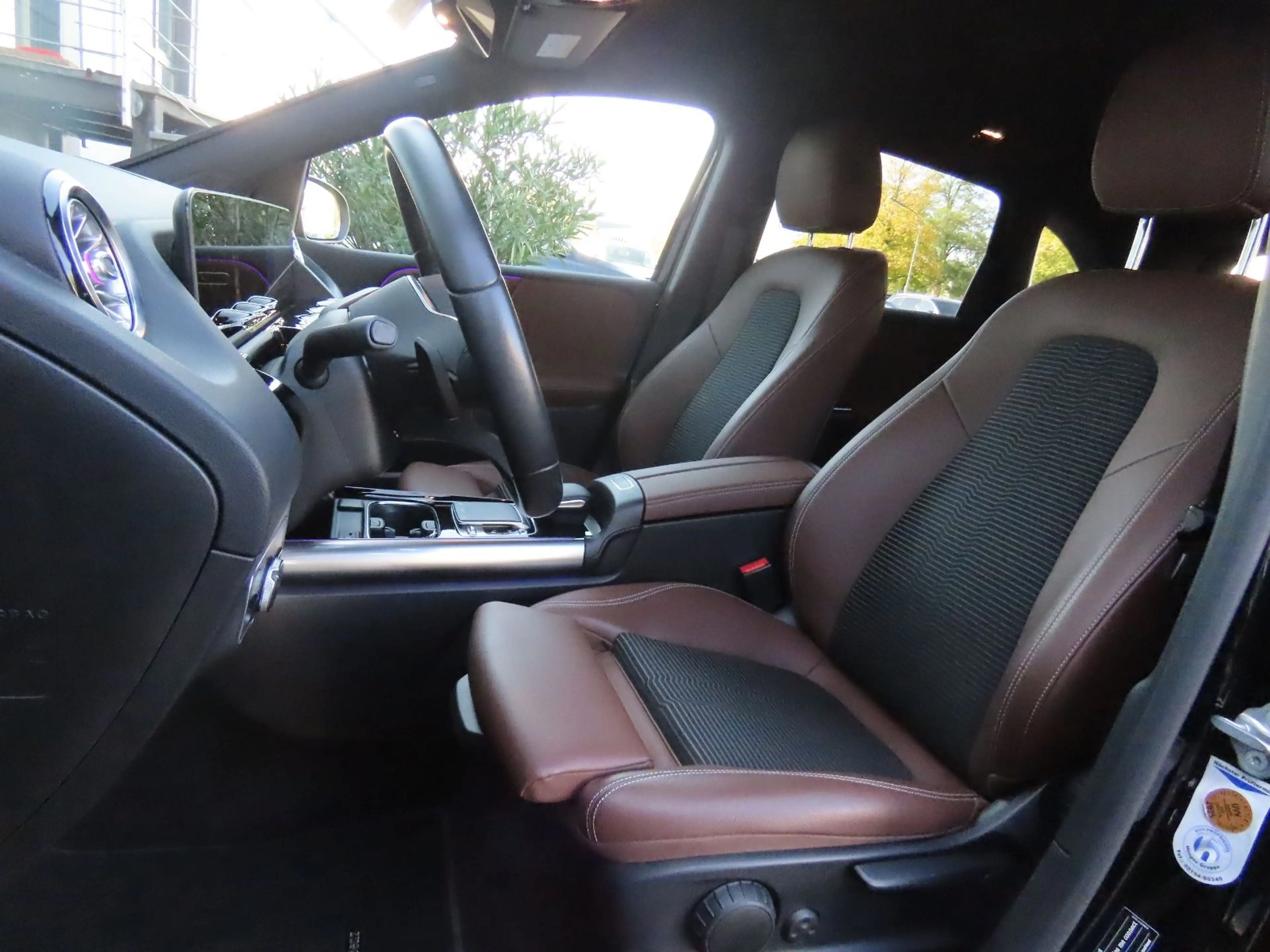 Mercedes-Benz B 200 d Kamera/Ambiente/WideScreen/Sitzheizung — photo 15