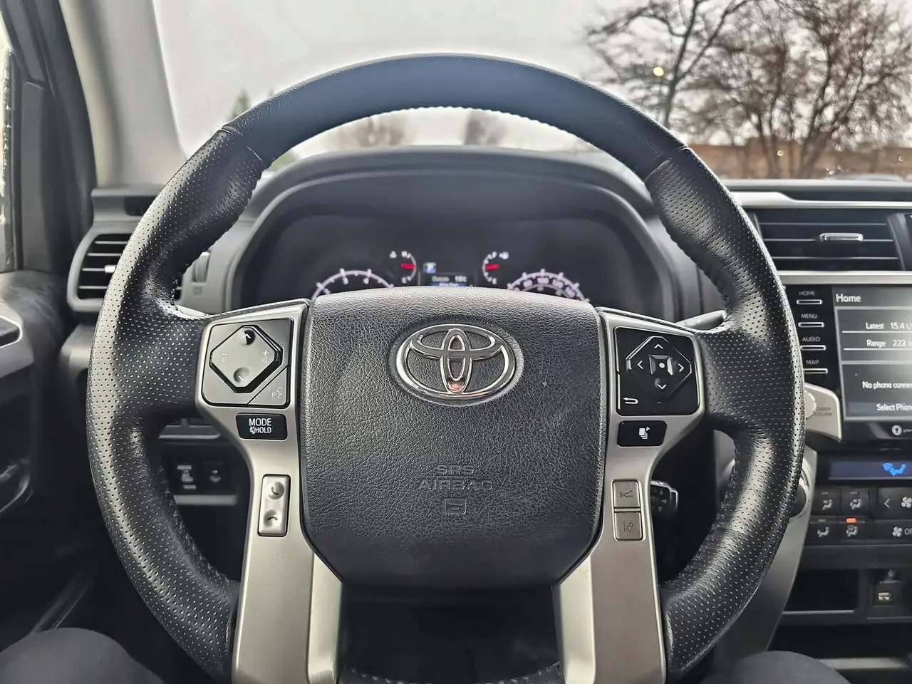 Toyota 4-Runner снимка Toyota 4-Runner