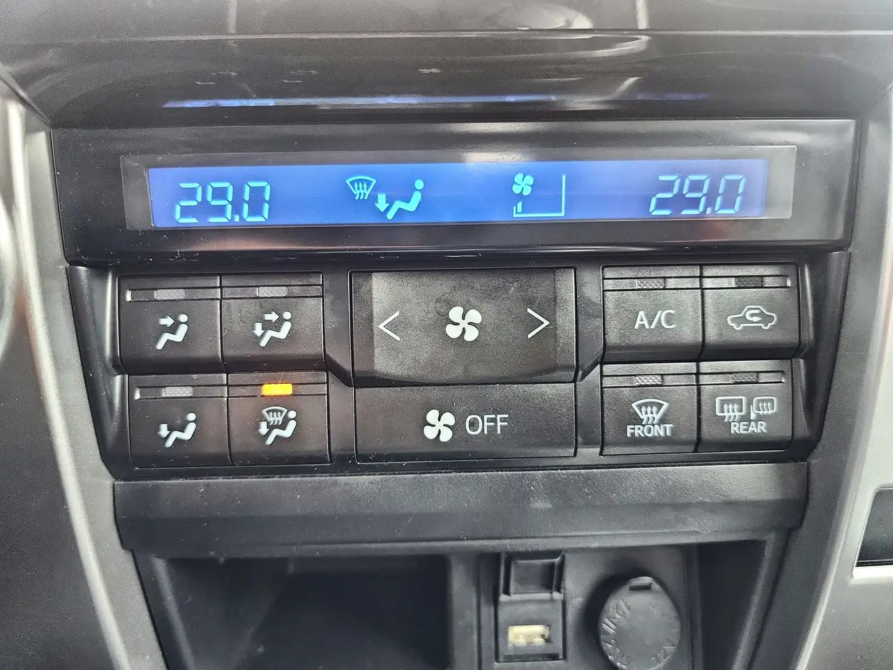 Toyota 4-Runner снимка Toyota 4-Runner