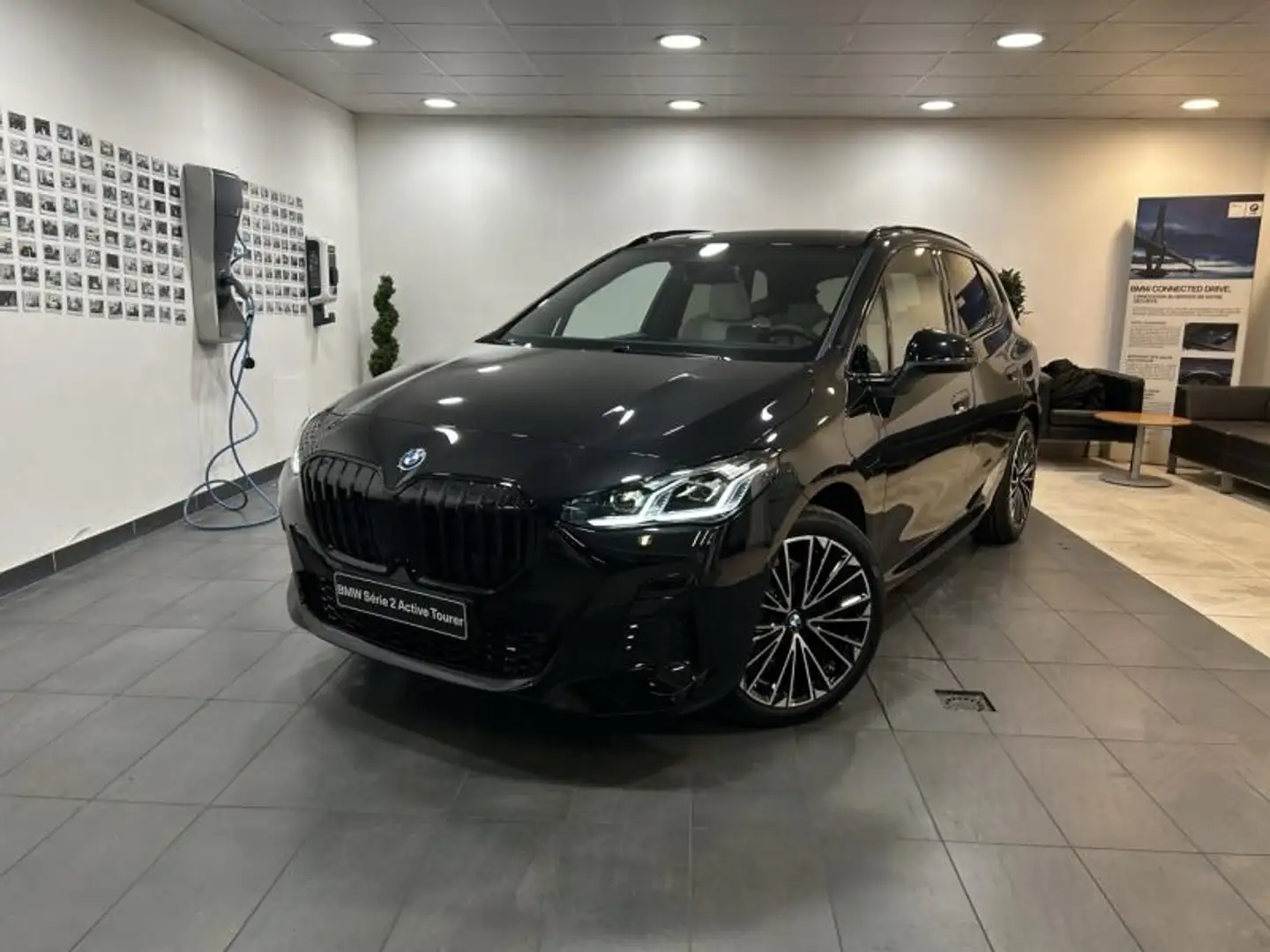 BMW 225 225e 245ch xDrive M Sport DKG7 Schwarz - 1