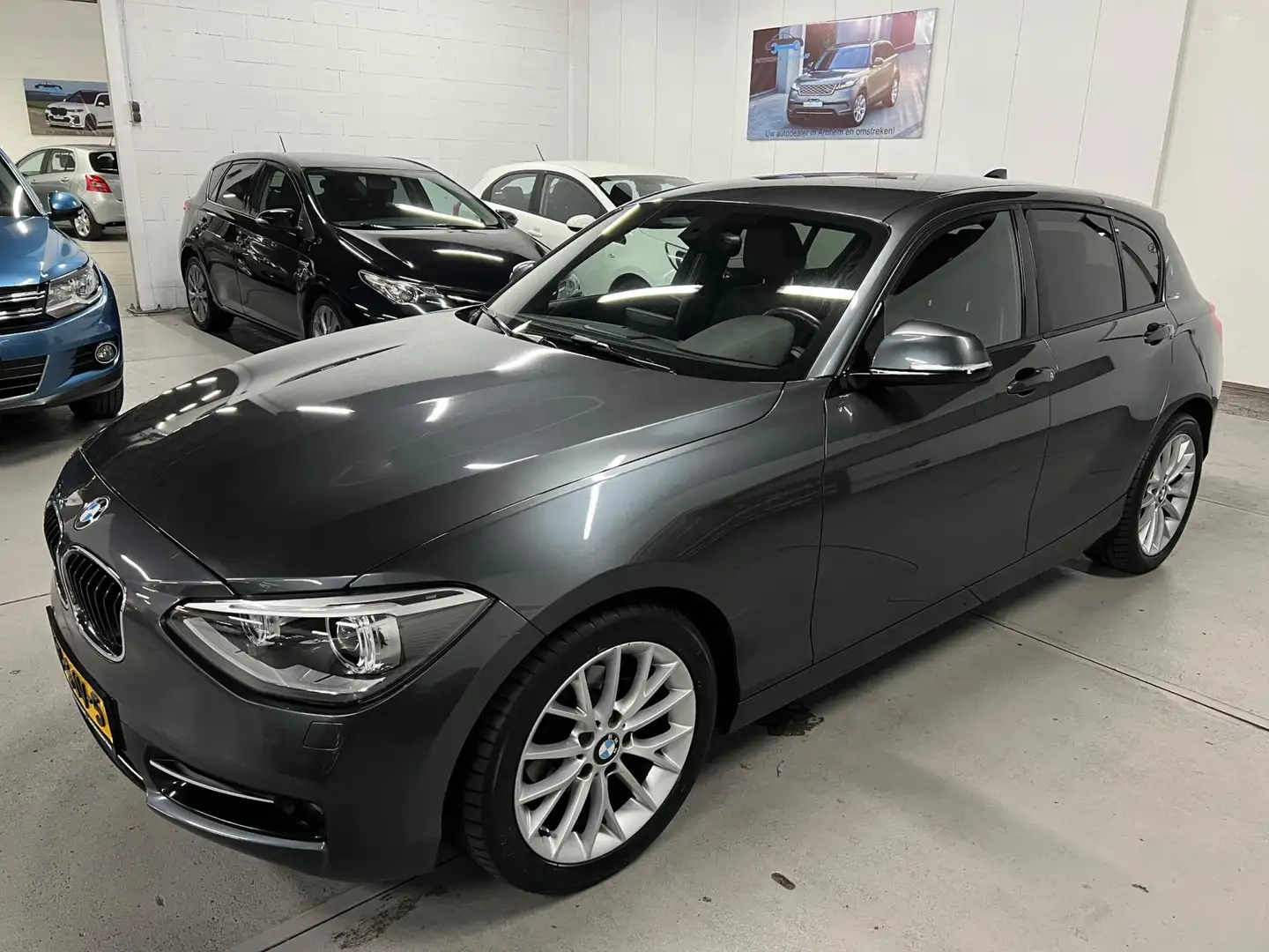 BMW 116 1-serie 116i Business Sport XENON / NAVI / VOL-LED Gris - 2