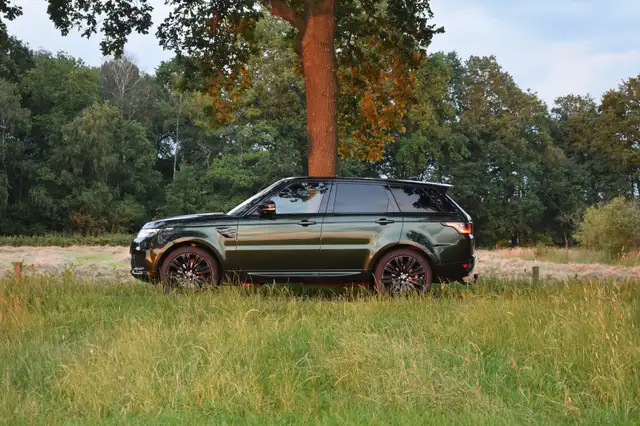 Land Rover Range Rover Sport 3.0 SDV6 – Deep Emerald Green – Y2018