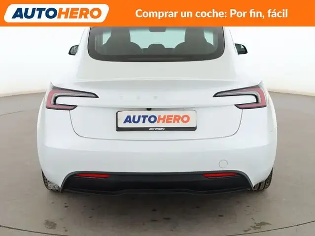 Tesla Model 3 view 5
