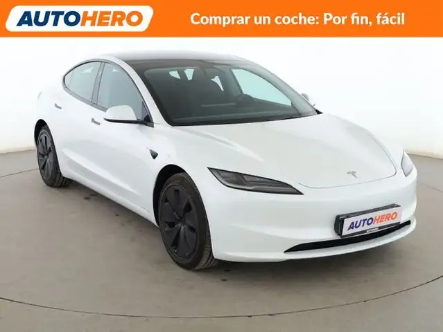 Tesla Model 3 view 8