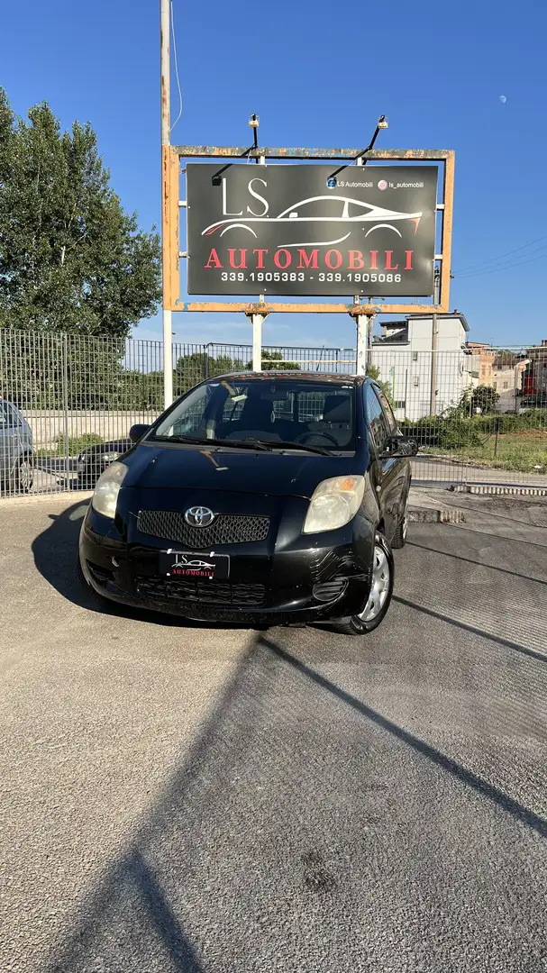 Toyota Yaris 5p 1.0 Now Nero - 1