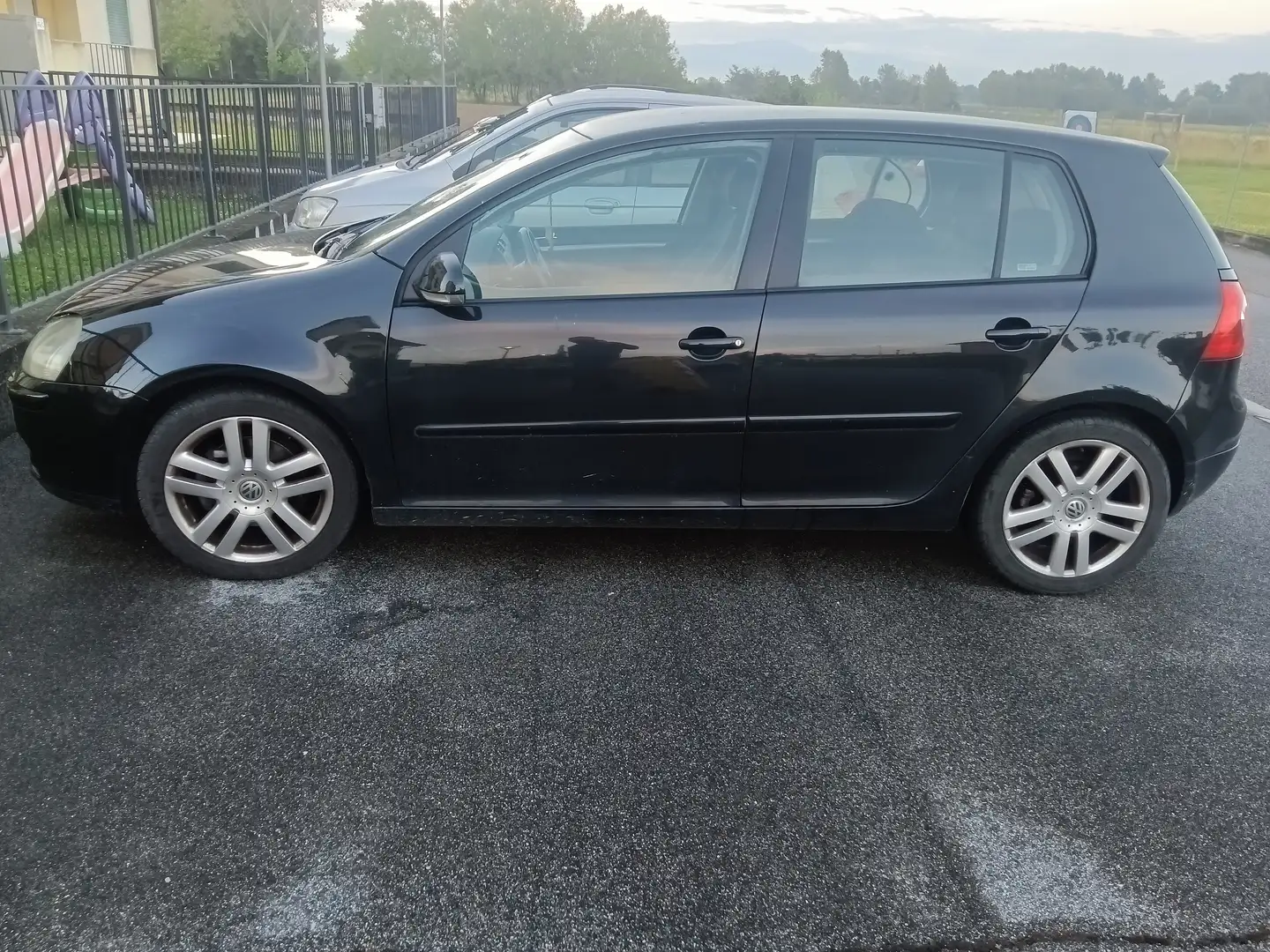 Volkswagen Golf 1600 FSI 115CV Nero - 2