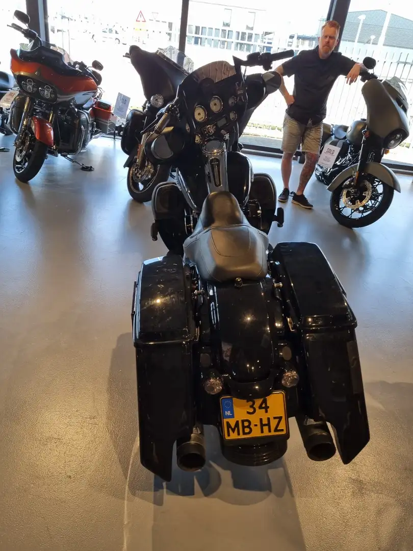 Harley-Davidson Street Glide 103 Zwart - 2