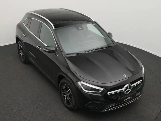 Mercedes-Benz Gla view 12