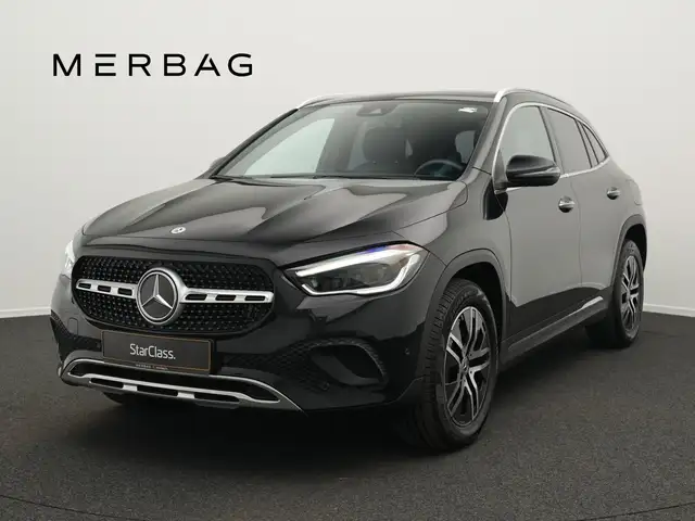 Mercedes-Benz Gla main image