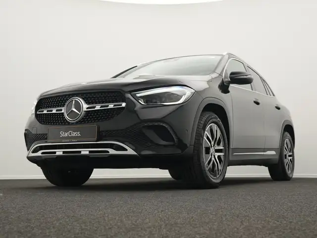 Mercedes-Benz Gla view 10
