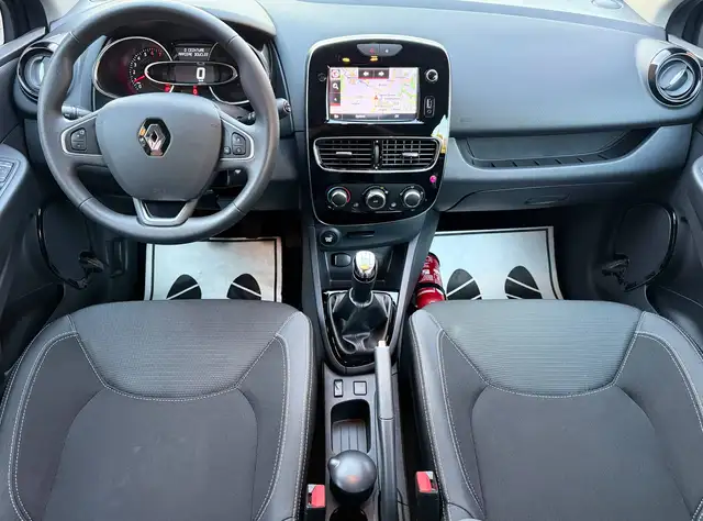 Renault Clio view 13