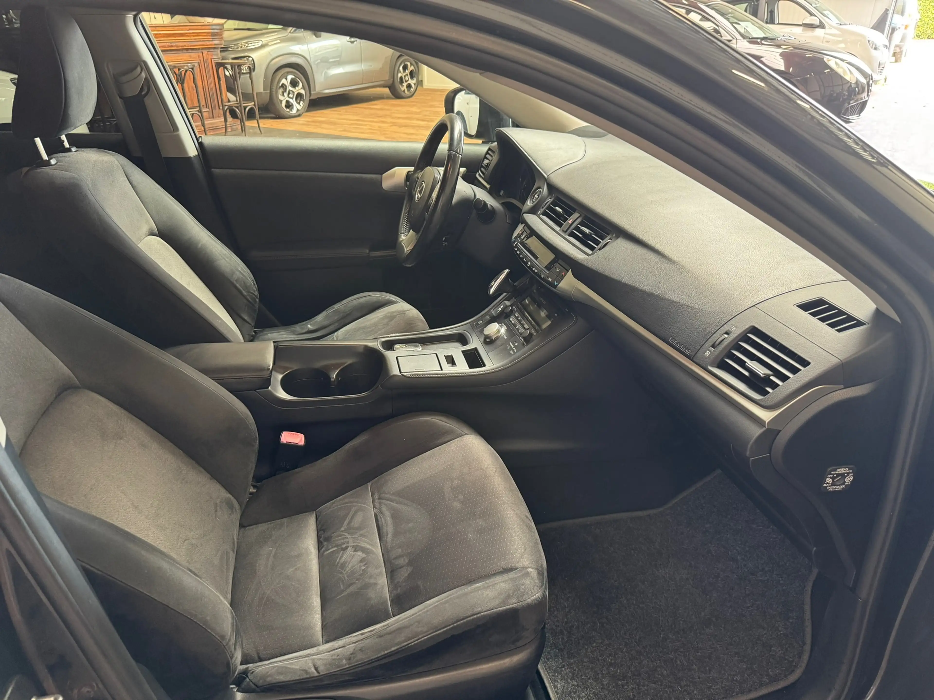 Lexus CT 200h Hybrid ( Belgisch kenteken ) Export — photo 21